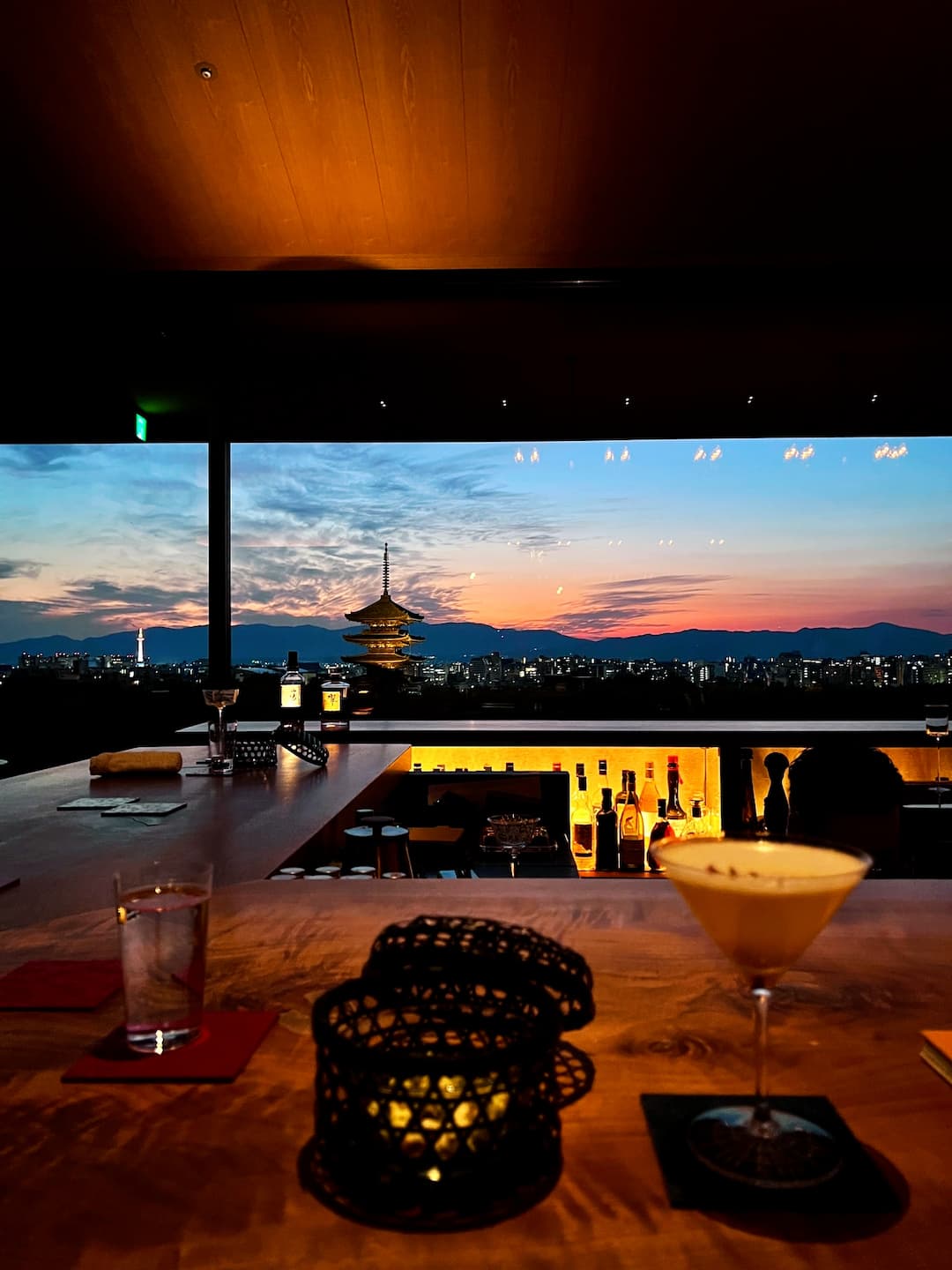 Stunning evening and night views from Bar KOHAKU, like a masterpiece of Kyoto’s skyline